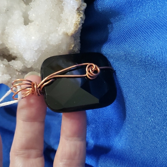 Copper Wrapped Black Onyx Pendant - Picture 2 of 7